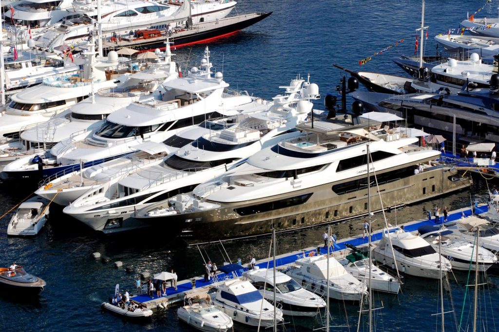 Дети элиты на ставке: как война принесла им миллиарды