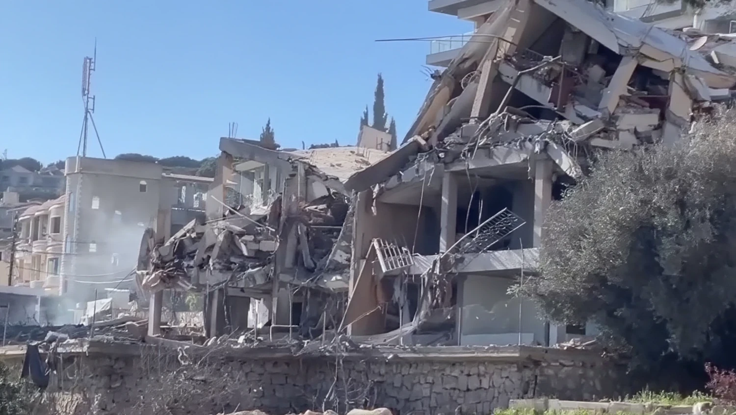 Израиль разрушил Дом русской культуры