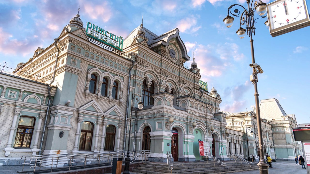 Российские железные дороги объявили о продаже здания Рижского вокзала в Москве