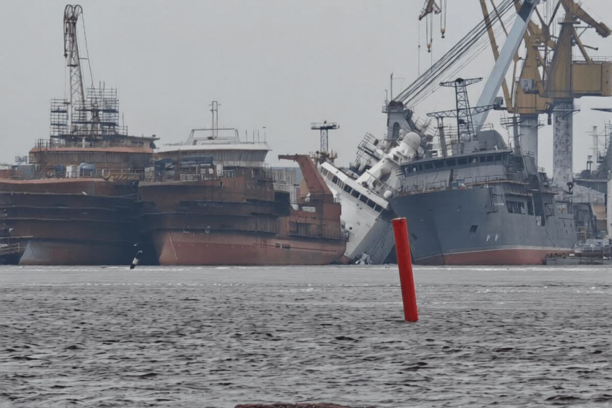 Атака беспилотников в Выборге: под ударом оказалось строящееся судно для ФСБ