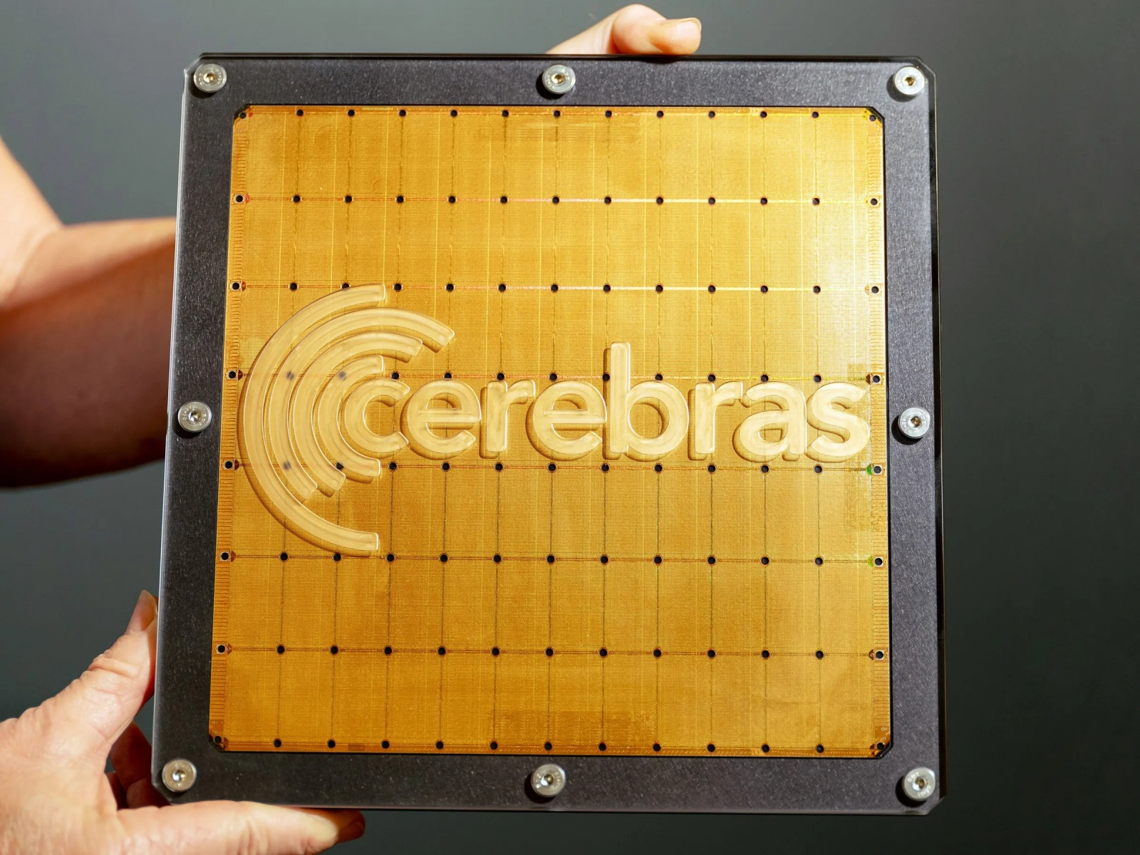 Царь-чипы Cerebras