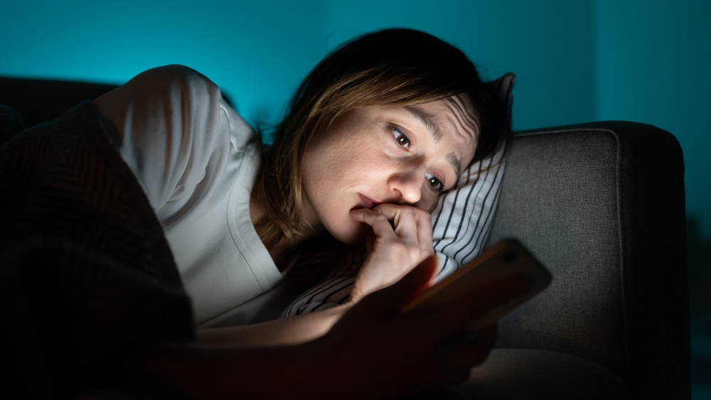 Миф о синем свете: почему экраны смартфонов оправданы учеными