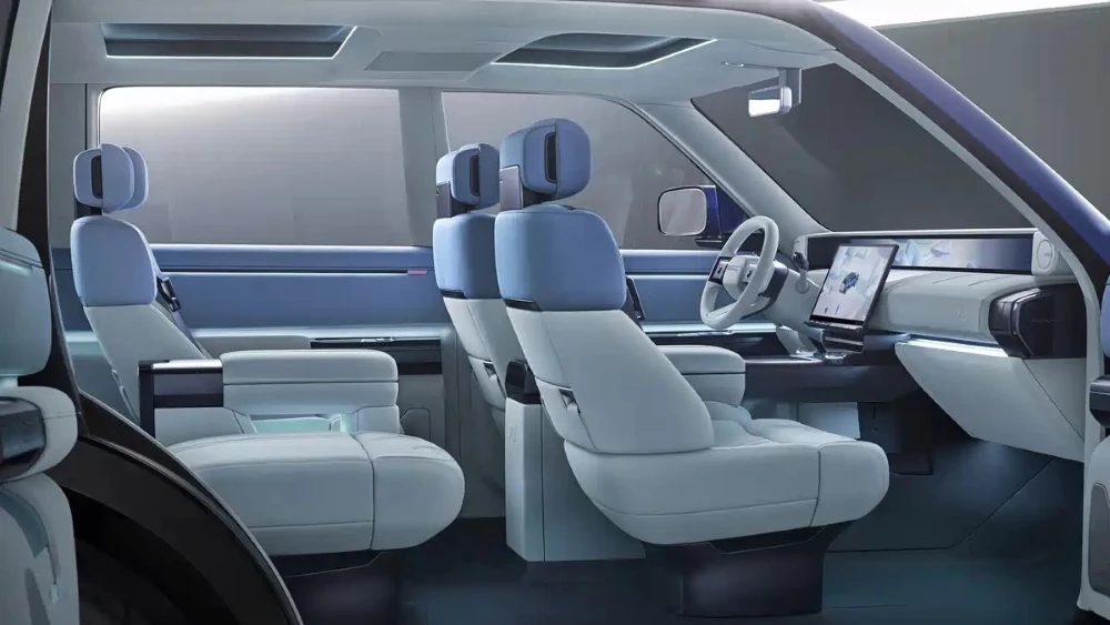 Салон концептуального кроссовера Freelander Concept 97