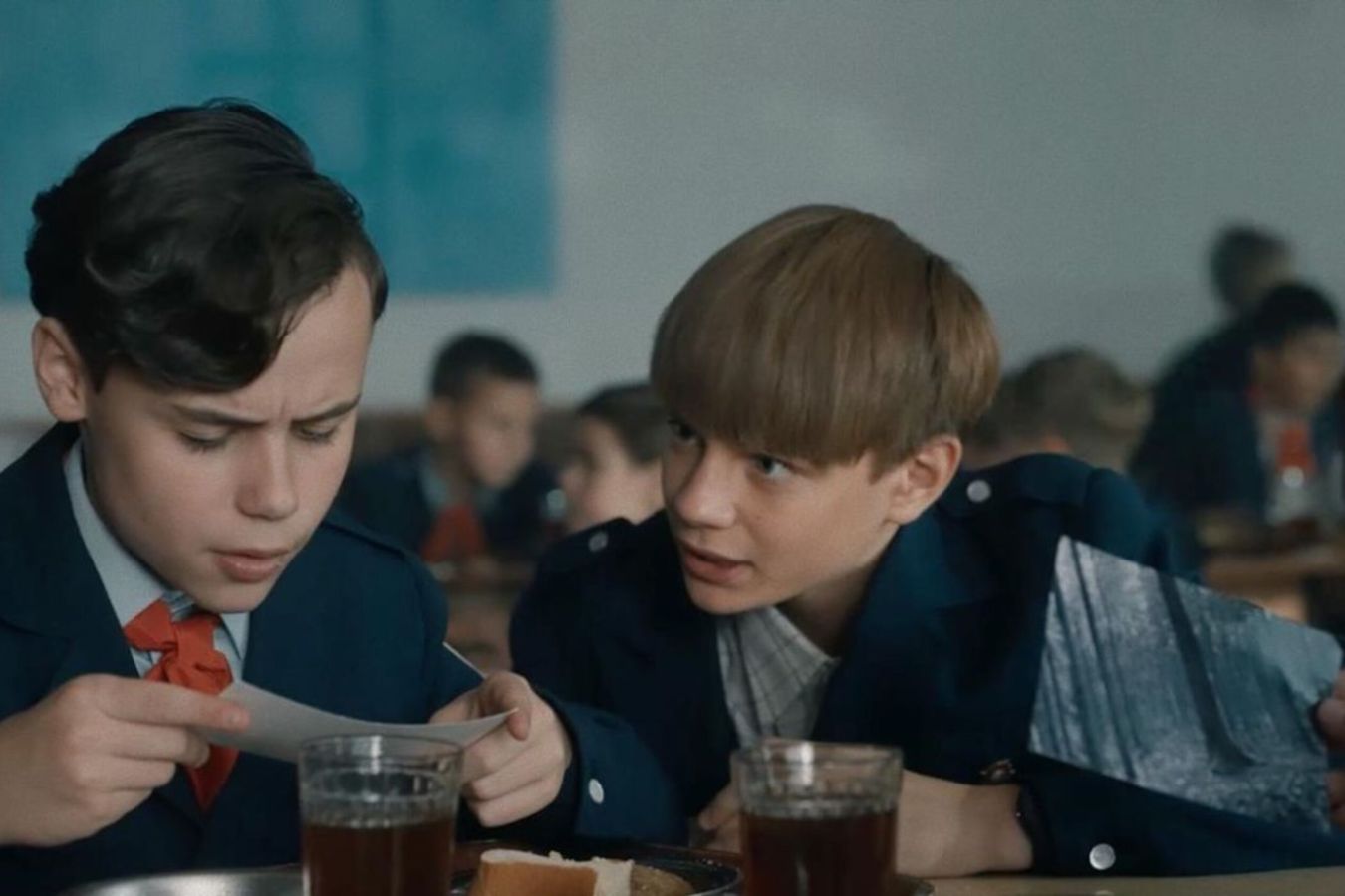 Привет из 1988-го: советские школьники ищут НЛО в новом трейлере «Радара»