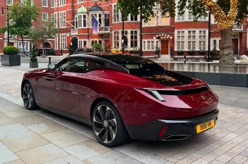 Rolls-Royce La Rose Noire Droptail