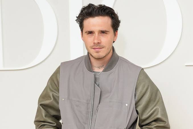 Brooklyn Beckham este indignat de fotografiile de arhivă cu David și Victoria