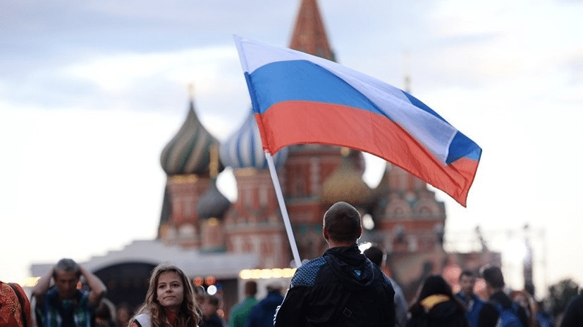 Новые правила лета: как июньские законы изменят жизнь российских семей, импортеров и военнослужащих