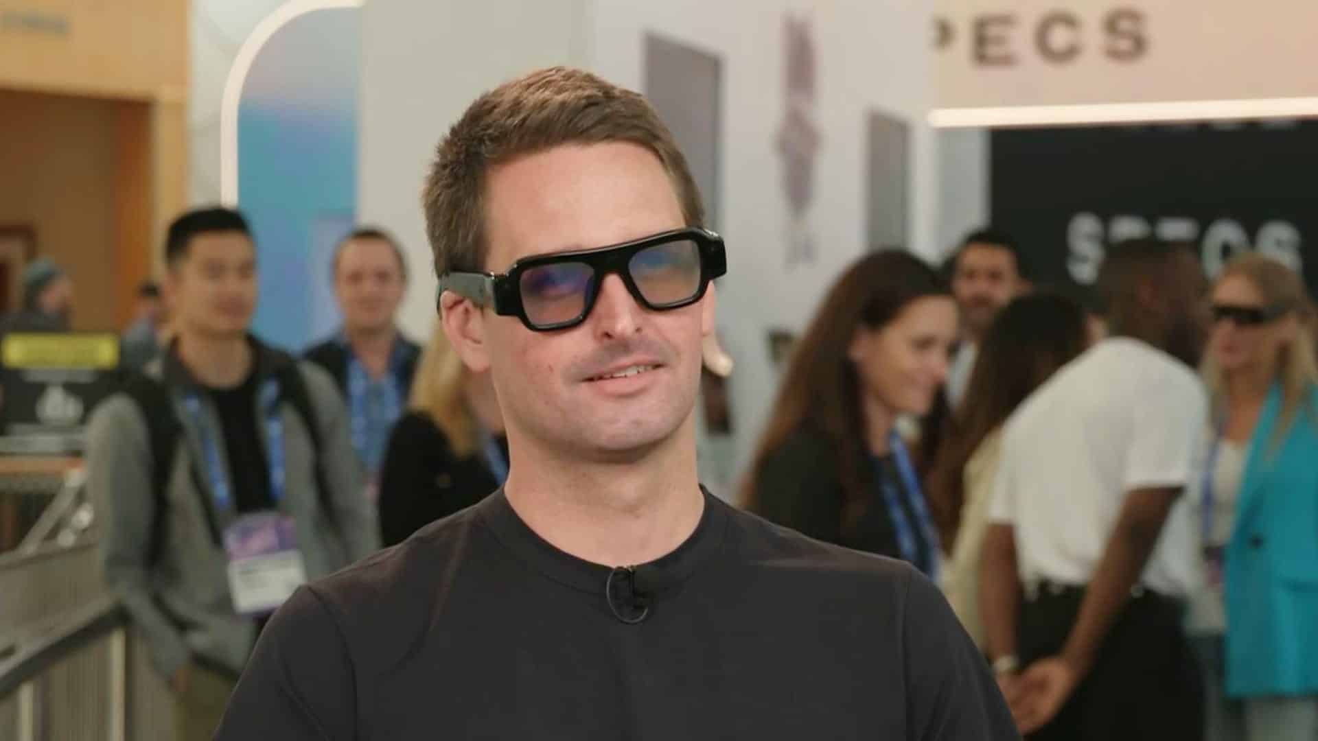 Кеңейтілген шындыққа қадам басыңыз: Snap смартфондардың орнын басатын 2195 долларлық Specs көзілдірігін шығарды