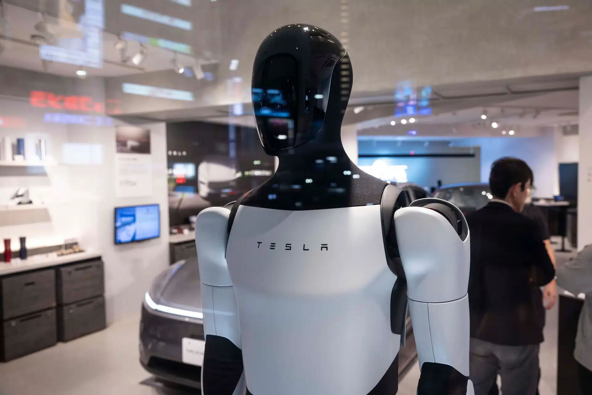Илон Масктың көзі мен буындары: Тайваньдық алыптар Tesla компаниясының Optimus роботтарына арналған бөлшектерді жеткізе бастады