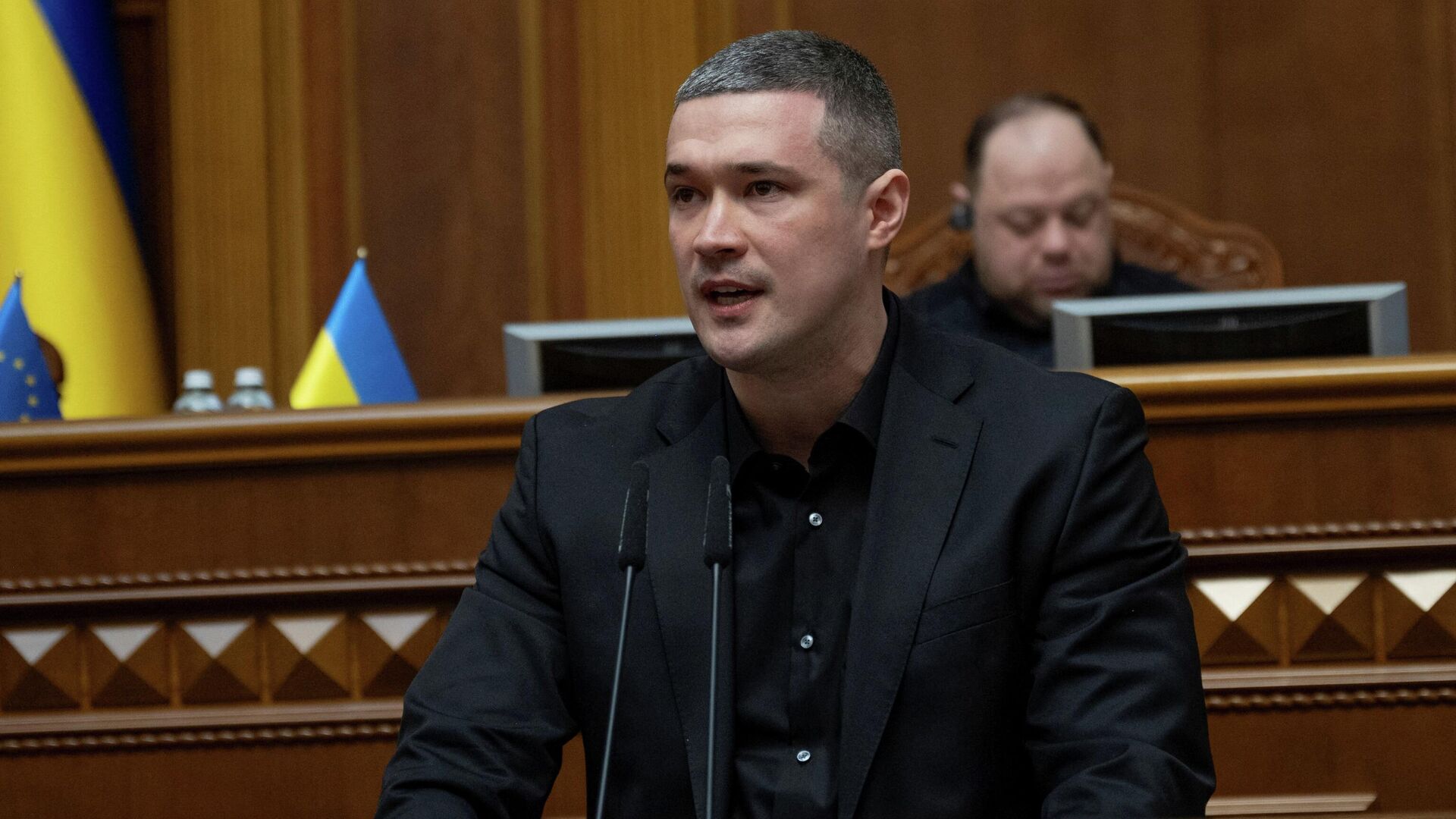 Ымыраға келуден бас тарту: Украинаның бұрынғы қорғаныс министрі Федоров тек бұрынғы қызметін ғана қабылдайды