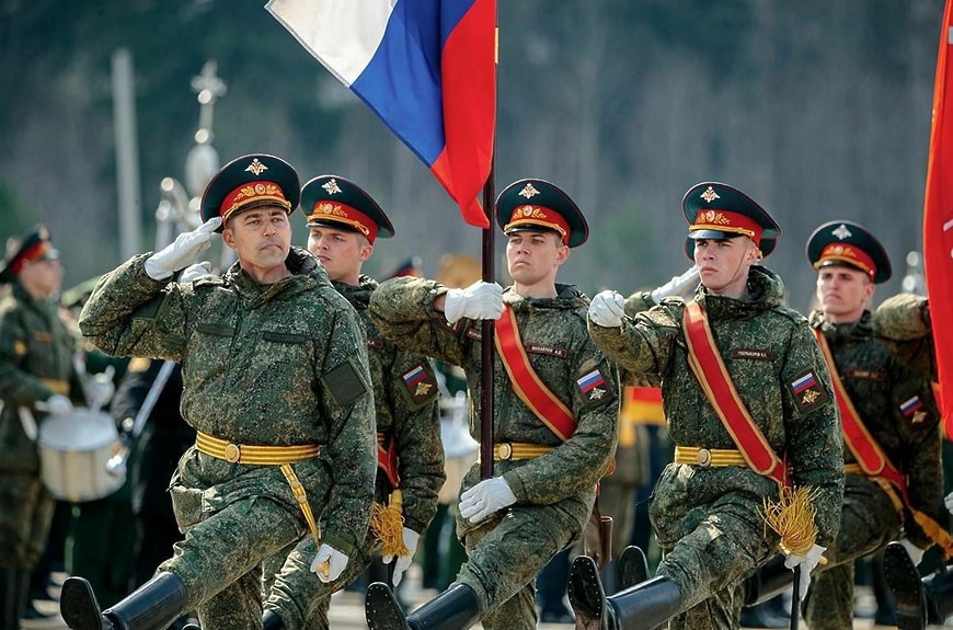 Увеличение штатной численности Вооруженных сил России: подписан указ о расширении армии до 2,426 млн человек