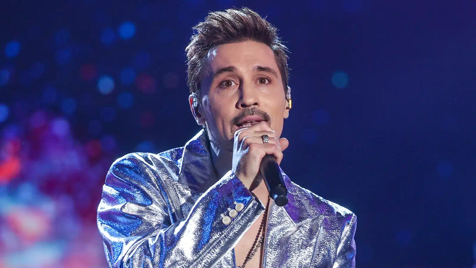 Dima Bilan a promis că va corecta deficiențele noului său spectacol de la Moscova, în urma plângerilor telespectatorilor