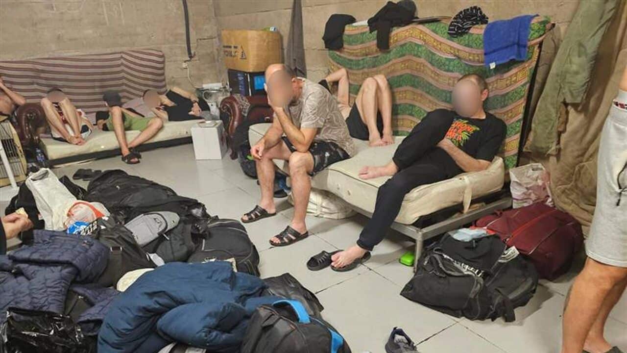 Правовой тупик на границе: 17 украинцев оказались заперты между Россией и Грузией без документов