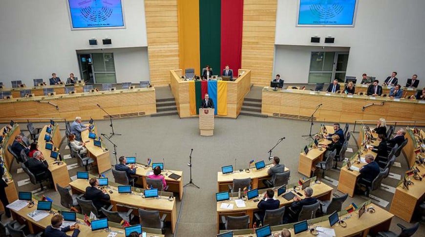 Парламент Литвы сделал первый шаг к отмене запрета на размещение баз НАТО и ядерного оружия