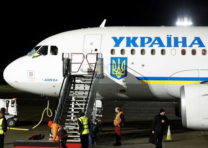 Инцидент в небе над Молдовой: вылет Владимира Зеленского был отложен из-за угрозы беспилотника
