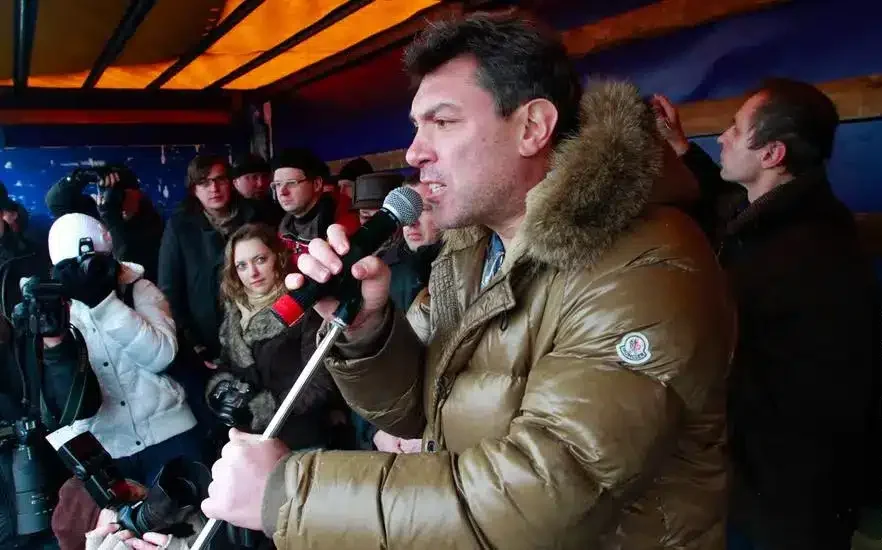 Борис Немцов на митинге в Калининграде, 2010 год.