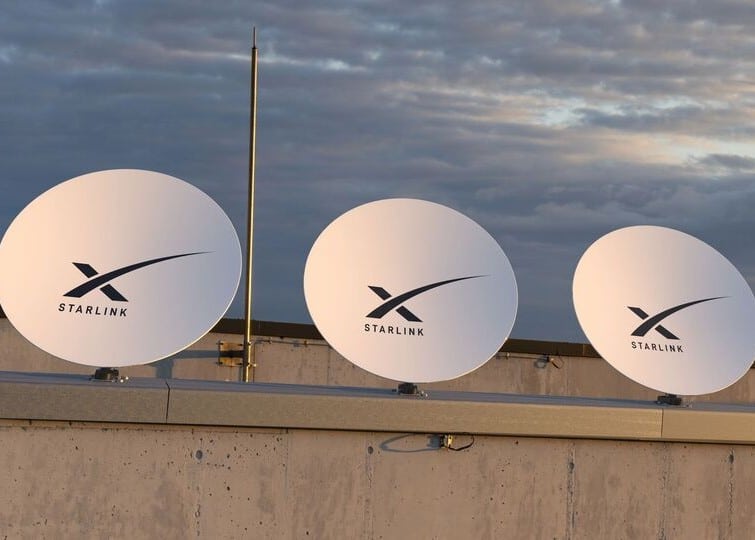В Болгарии подожгли 11 антенн Starlink: власти расследуют диверсию