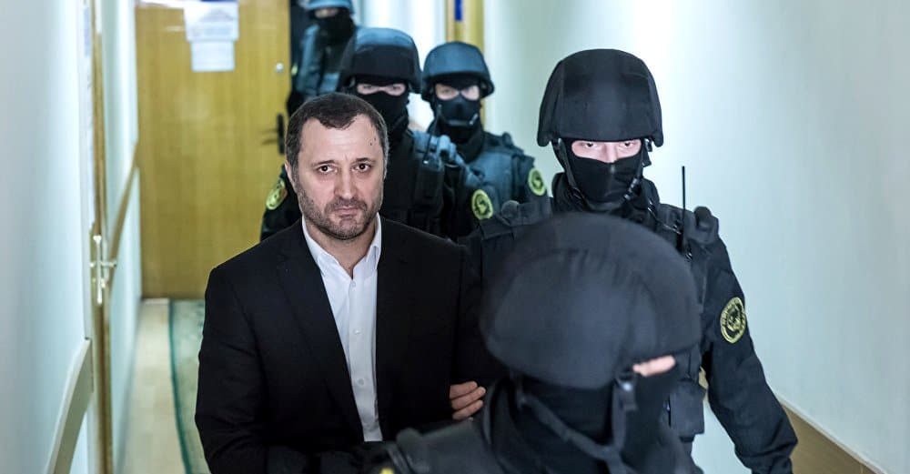 Влад Филат, экс-премьер Молдовы, приговоренный к 9 годам лишения свободы
