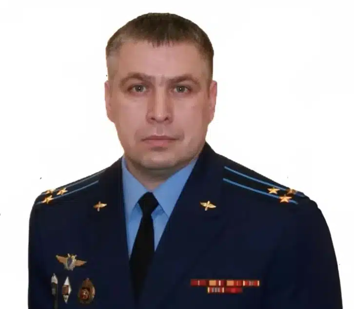 Полковником ГРУ Денисом Смоляниновым. Фото: The Insider